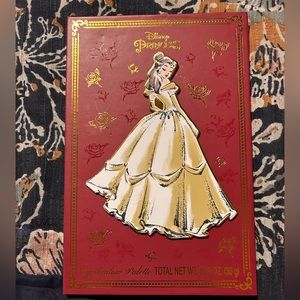 New Belle eyeshadow pallet